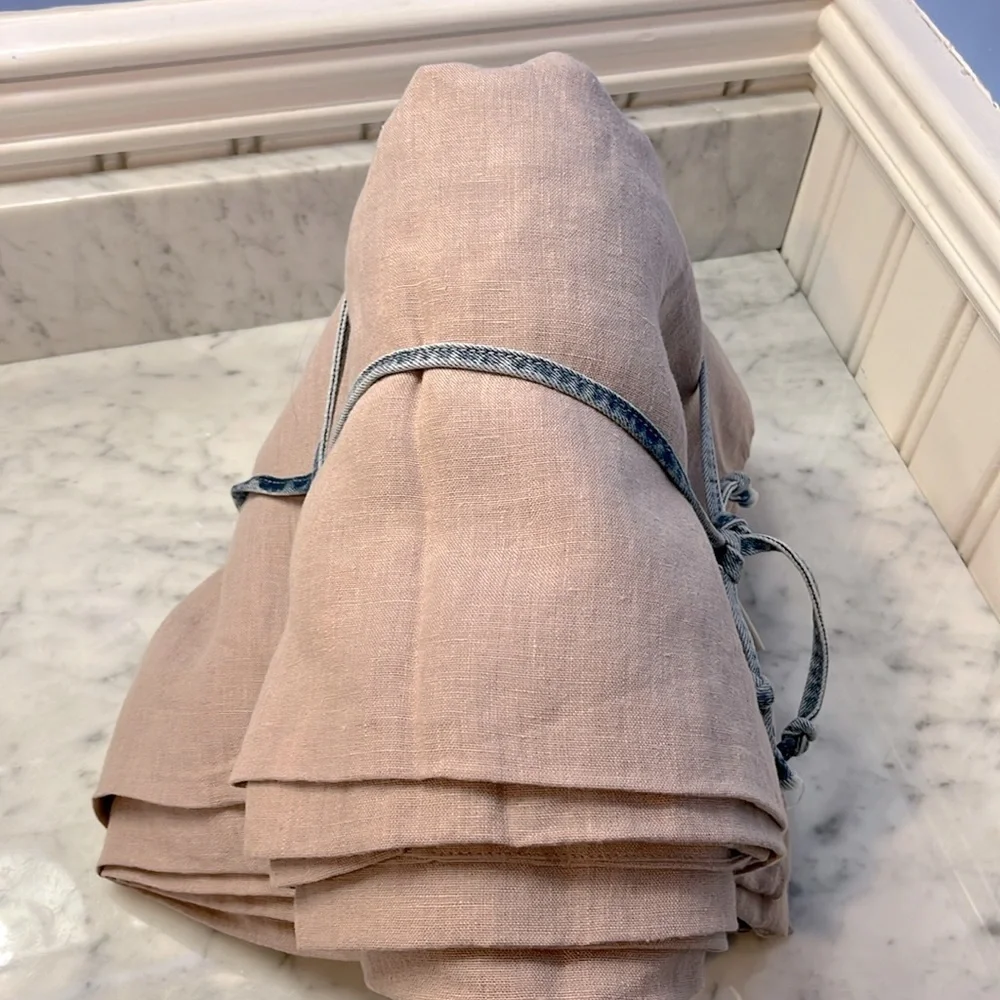 Urban Outfitters x MagicLinen Linen Duvet Cover Size Queen NWT